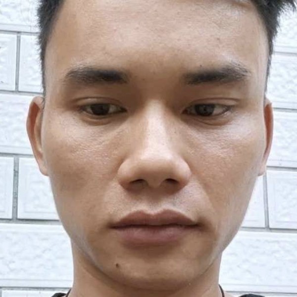忐忑漫步大叔的照片
