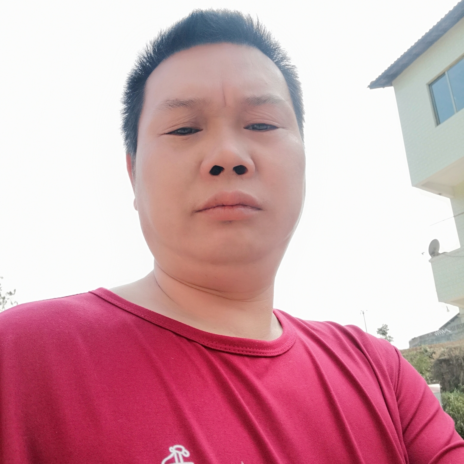 高大爱发卡的照片