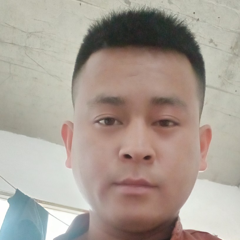 舒适笑诺言的照片