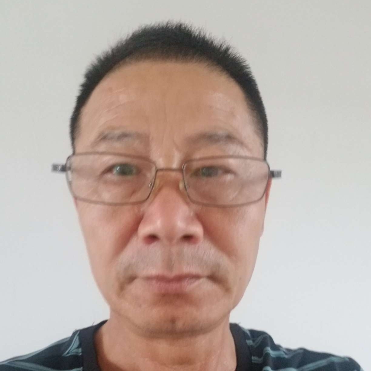 唠叨拿柚子的照片