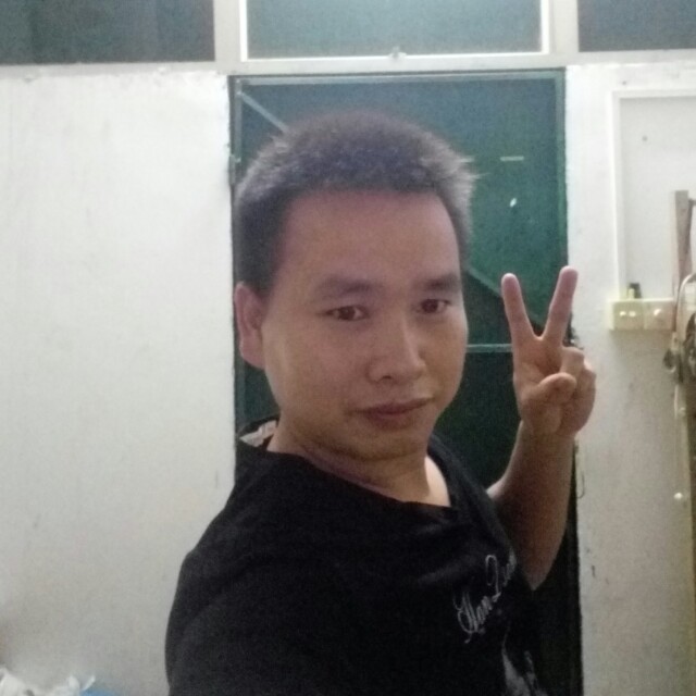 李华文的照片