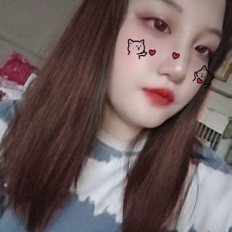 黯然的红牛的照片