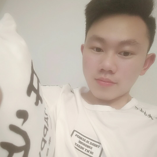 舒荷贤惠的照片