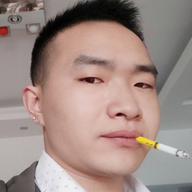 君爲红顏笑丶的照片