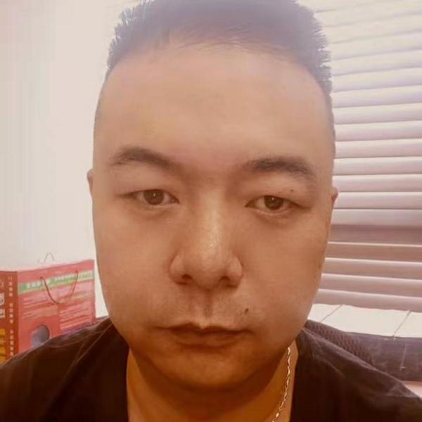 走出低谷的照片