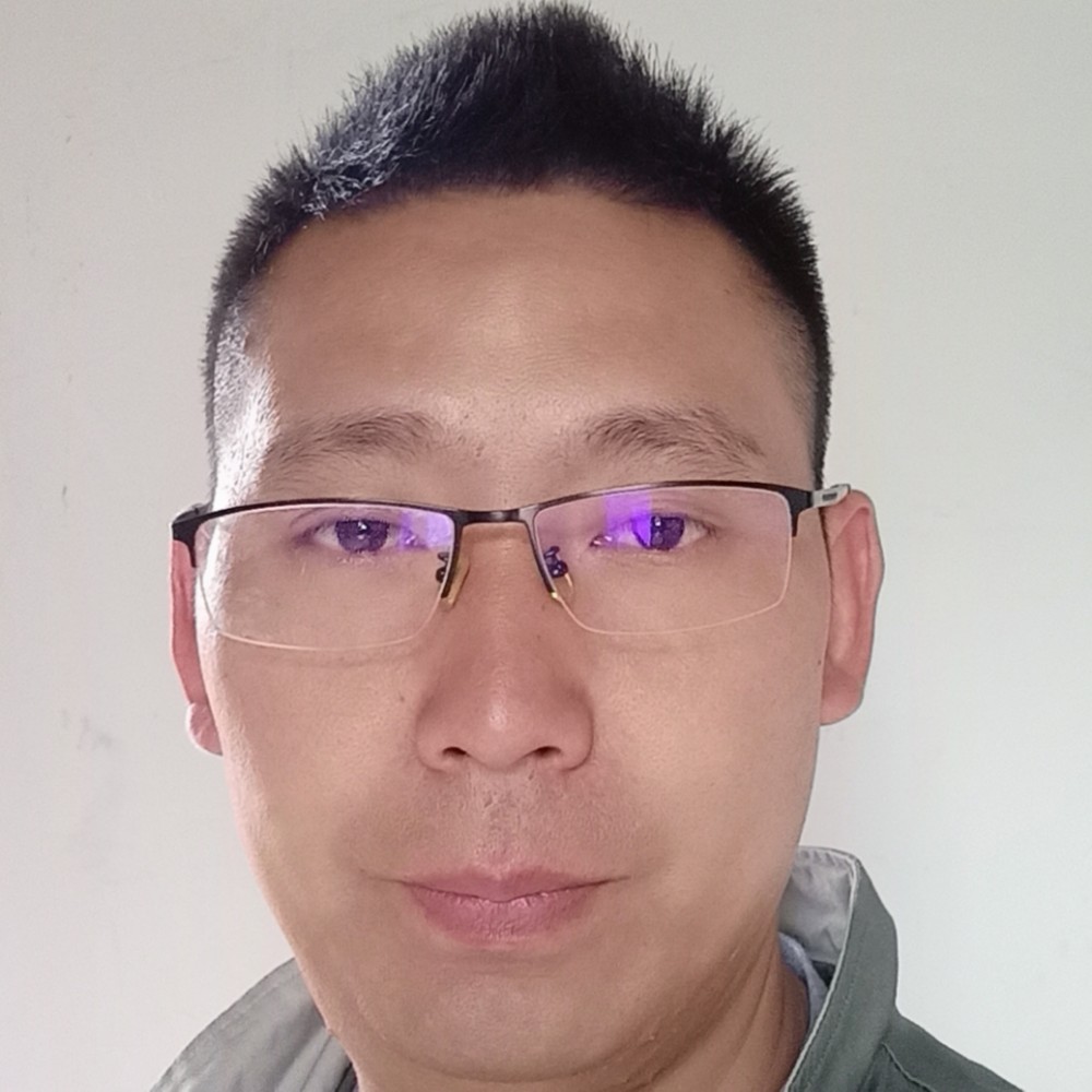 微笑方百合的照片