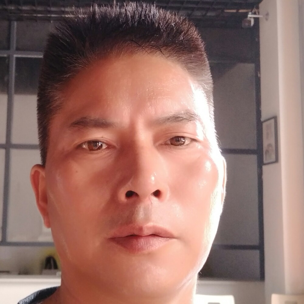 萧月雪狼的照片