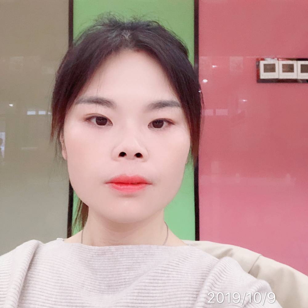 白怡的照片