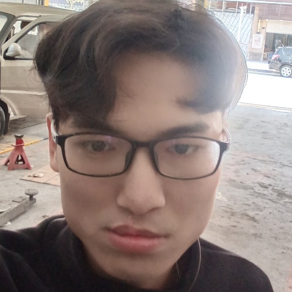缠绵挽手青衣的照片