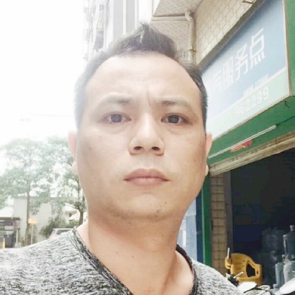 夜里守护你的照片