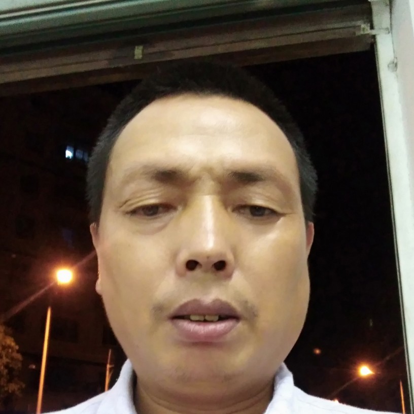 世南特色烤鱼的照片