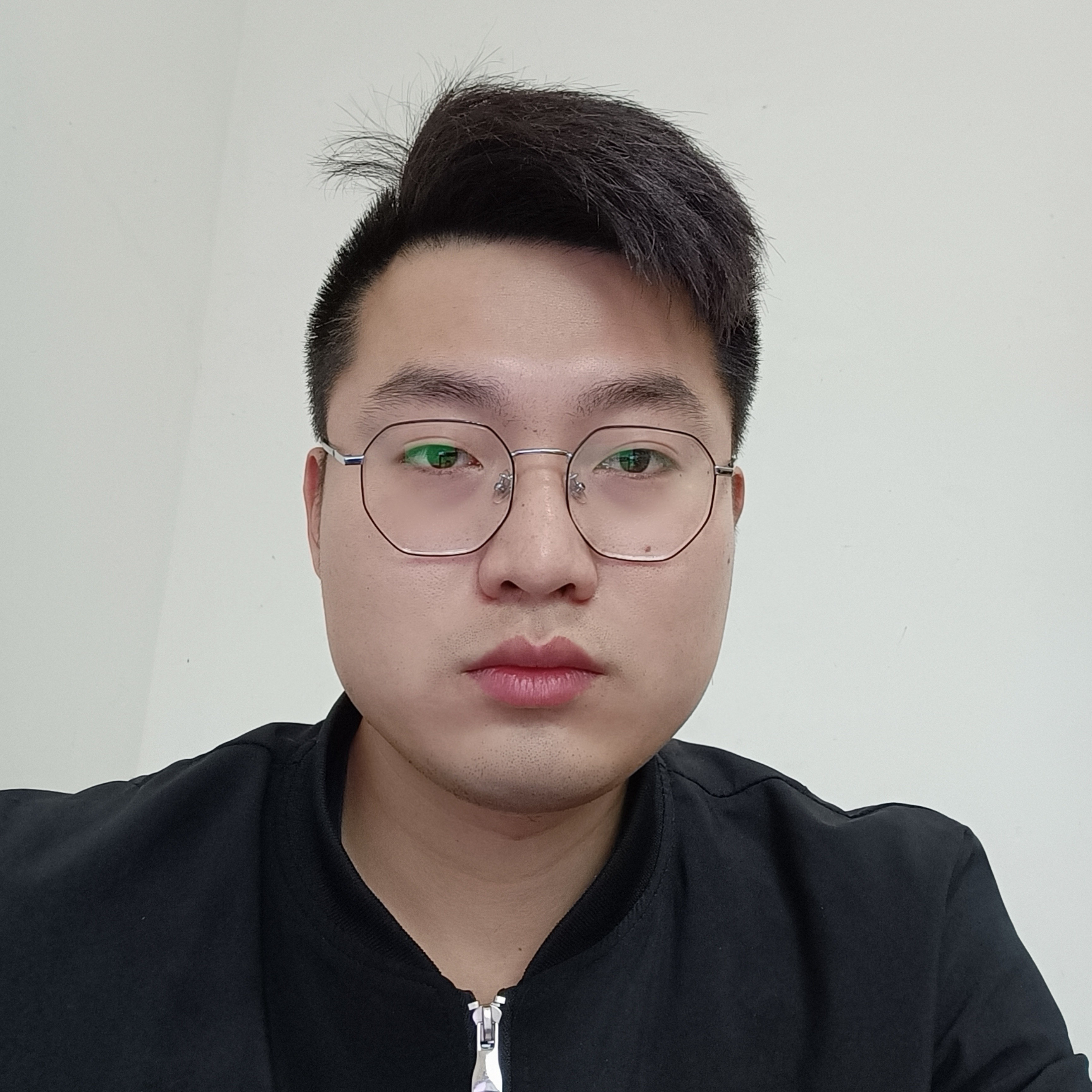朴素打草丛的照片