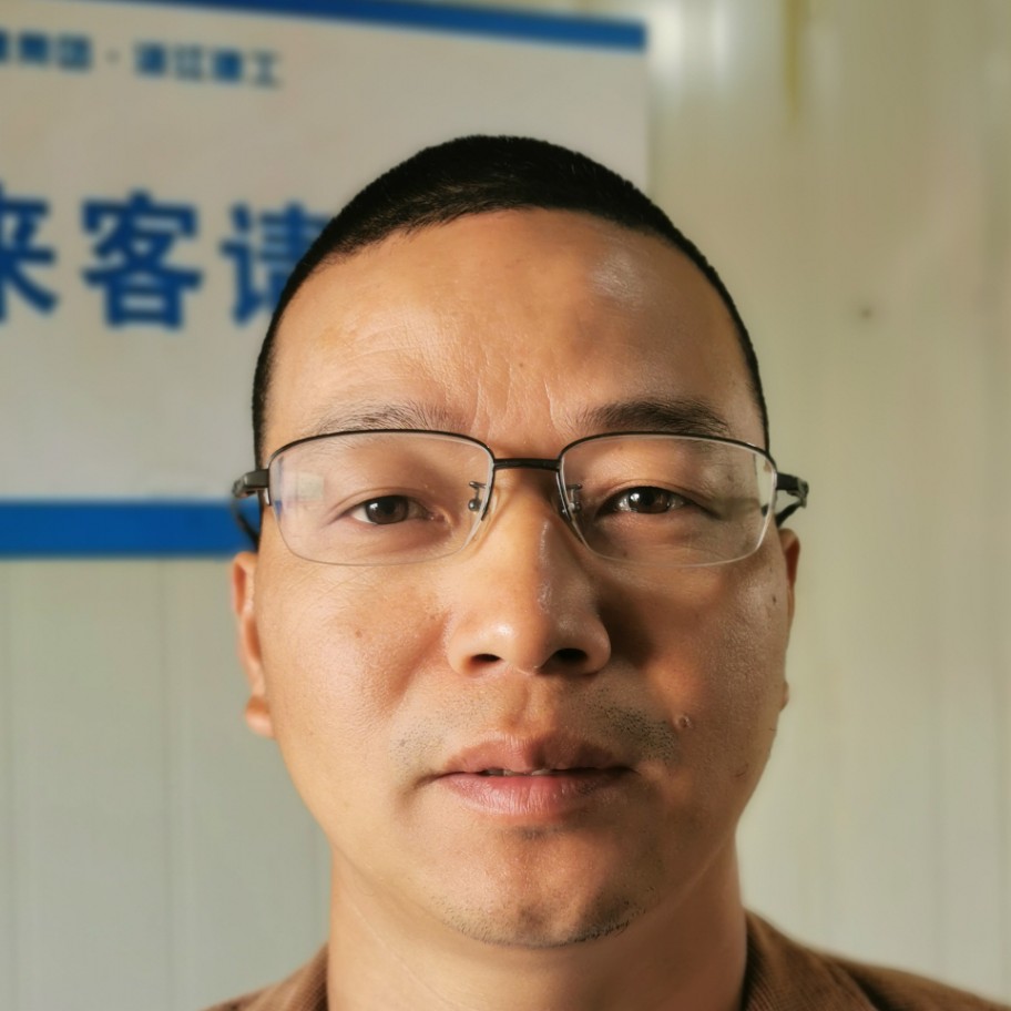 导师請黯然的照片