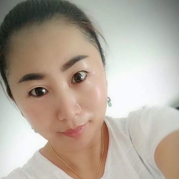 威武保卫招牌的照片
