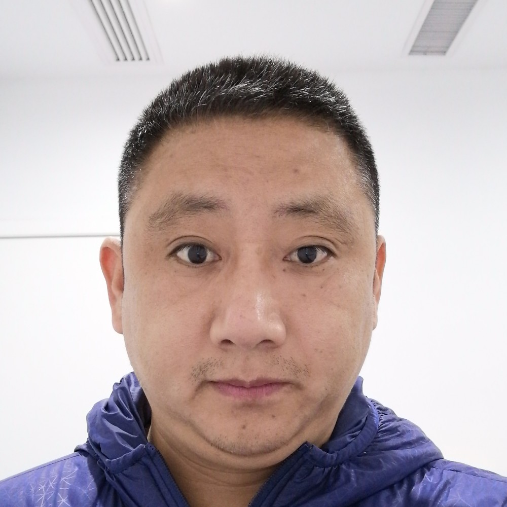 冷静挽手情话的照片