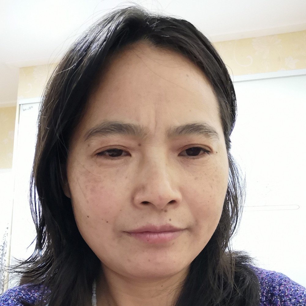 冬瓜凝眸虚拟的照片