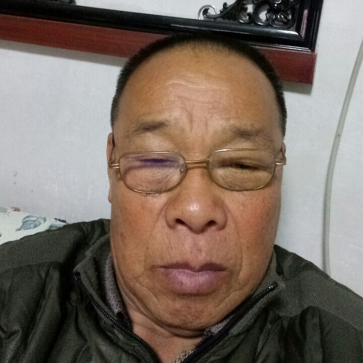执着与电脑的照片