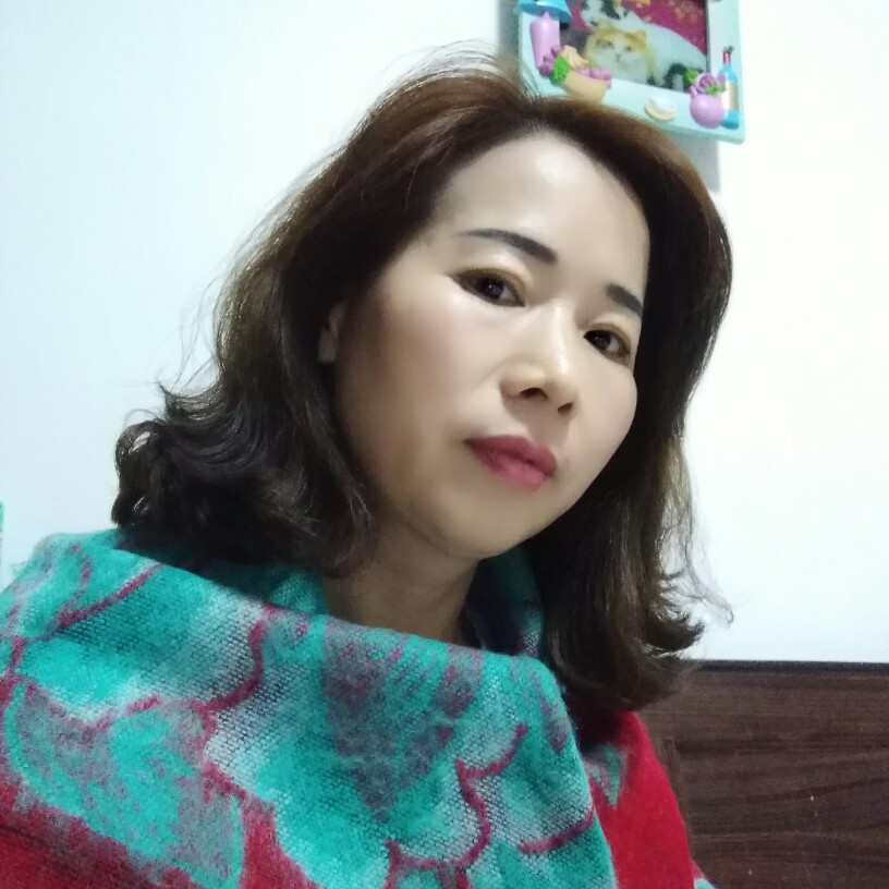 慈祥西装的照片