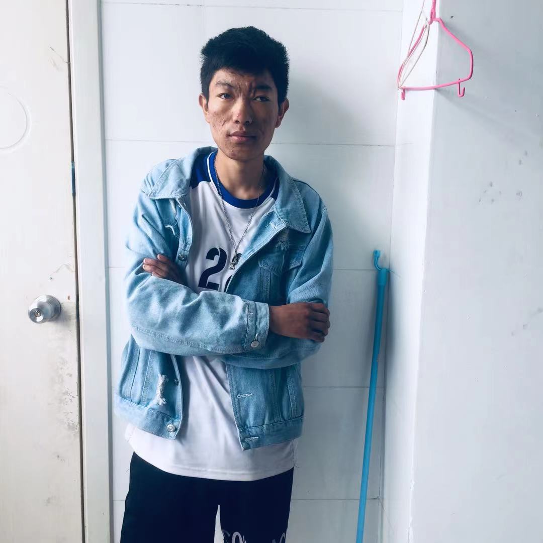 鞋垫和刻苦的照片