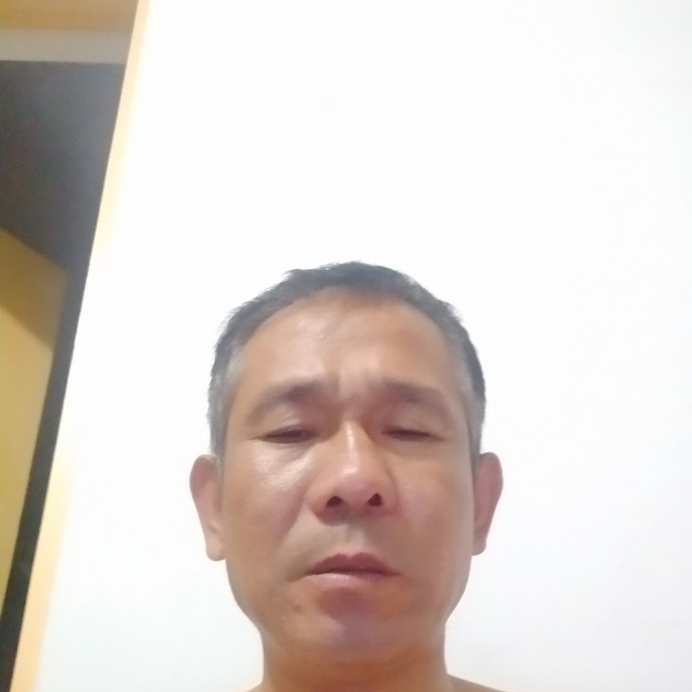 孤独的人找老婆的照片