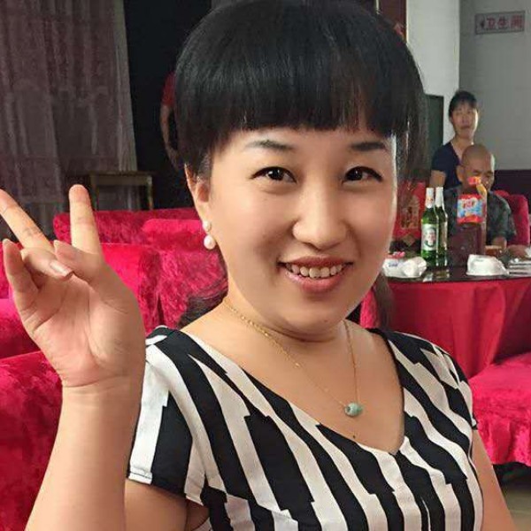 清晨卡布奇诺的照片