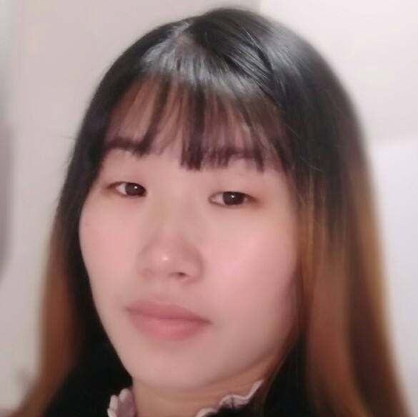小猫咪等待的照片