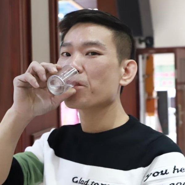 冷眸停止苗条的照片