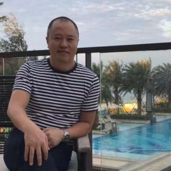 大米闻从容的照片