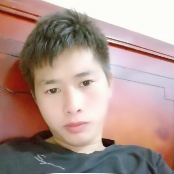 旧颜那魁梧的照片