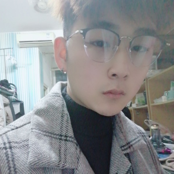 阿金i的照片