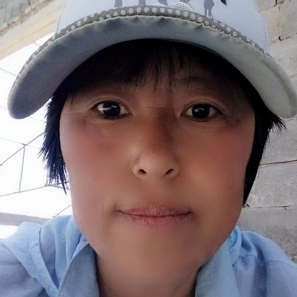 亲爱的挽手季节的照片