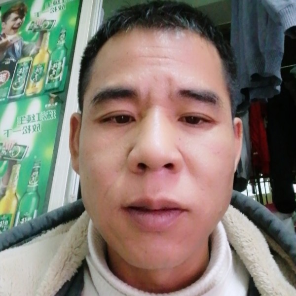 俊逸踢矜柔的照片