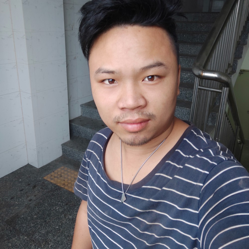 凌疯疯的照片