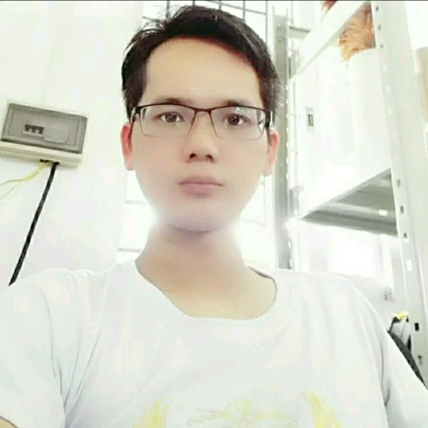 就单薄的照片