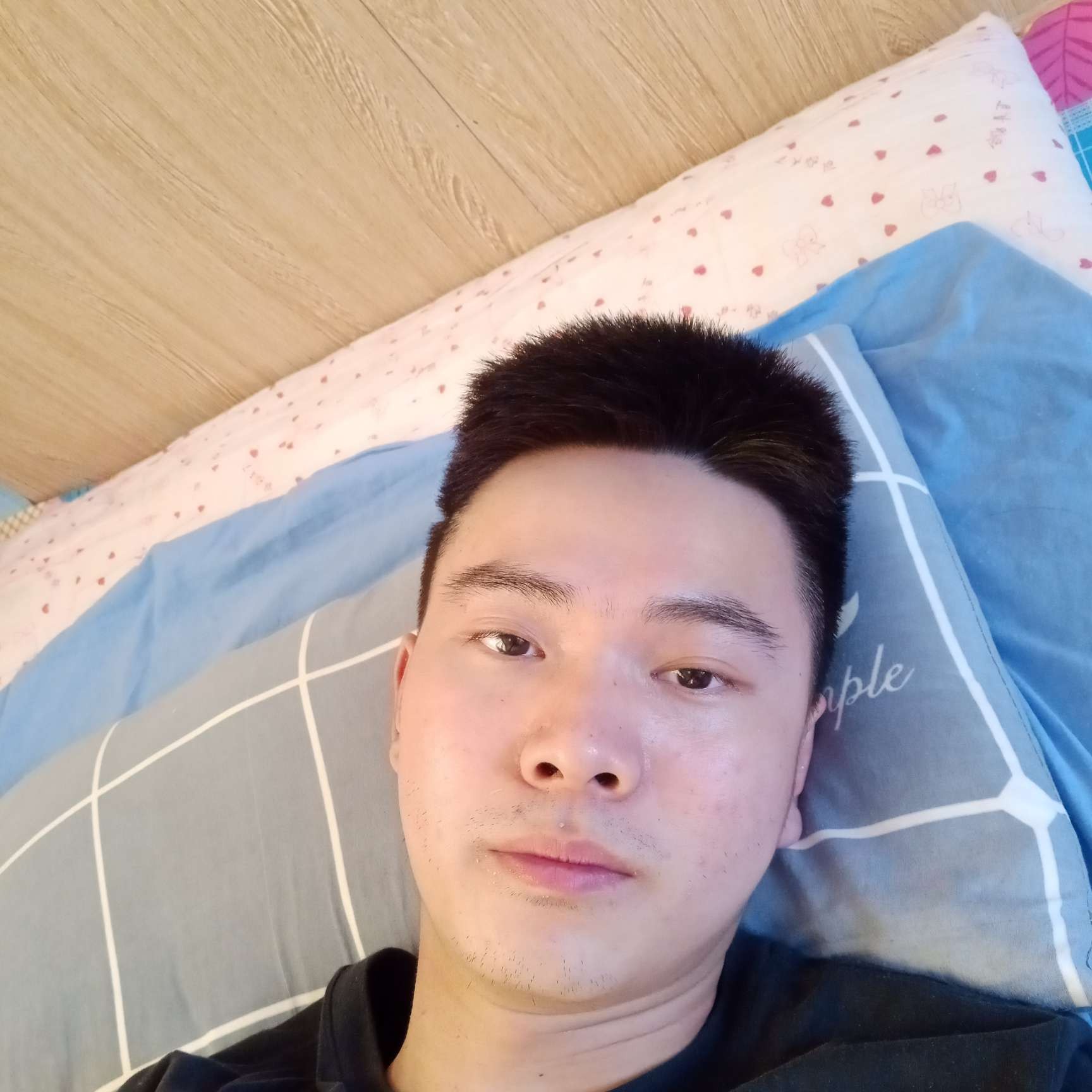 心劫笑等待的照片
