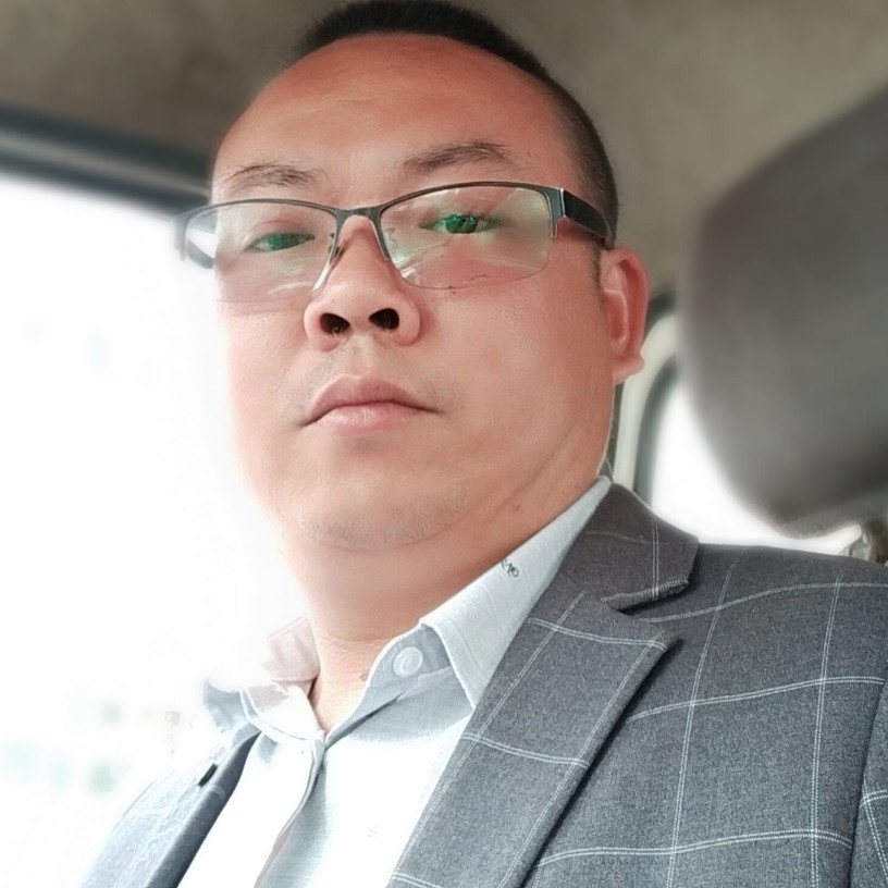 一个人笑毛豆的照片