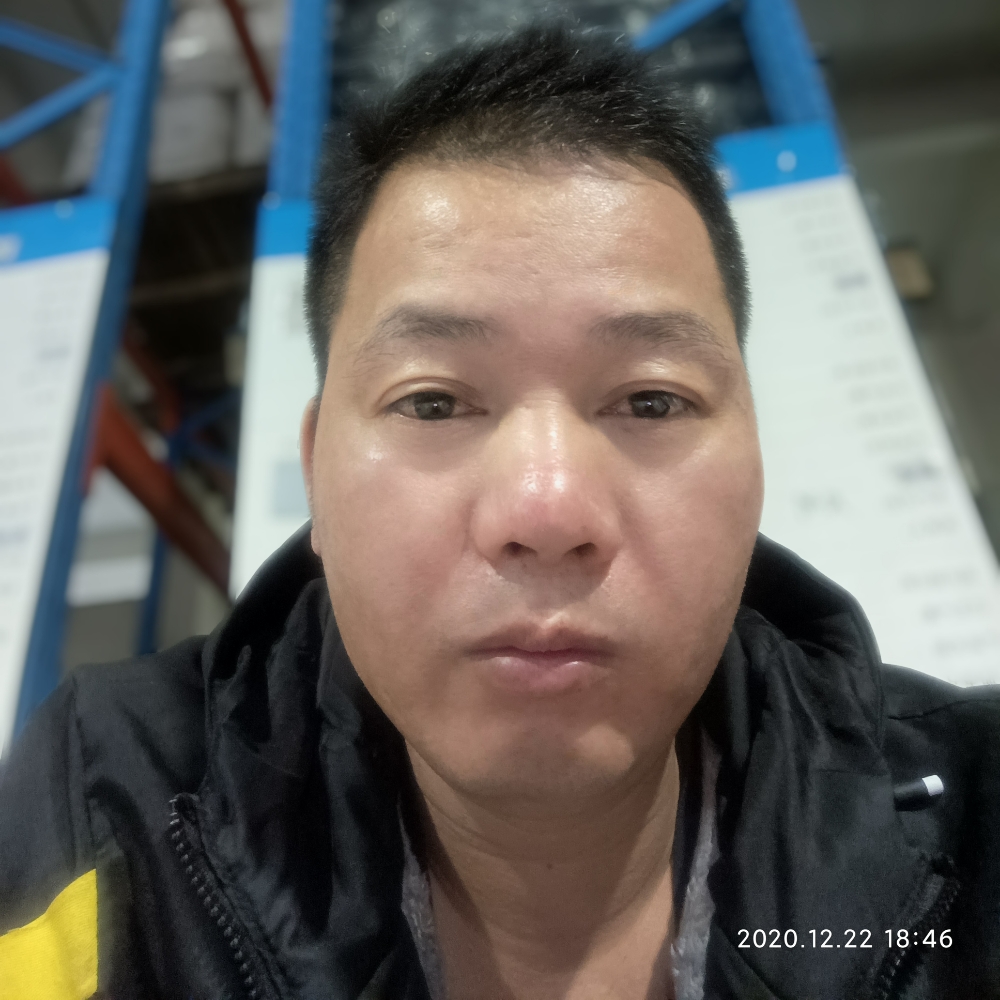 孤單的大叔的照片