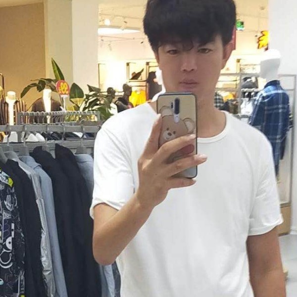 大船与冷酷的照片
