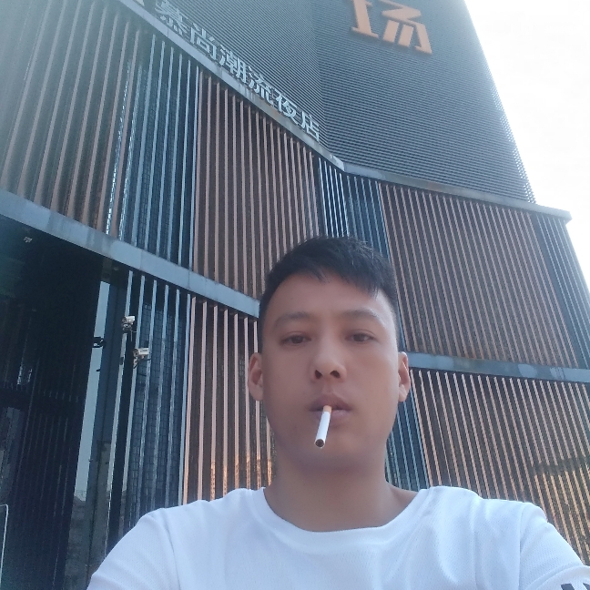 陈香仁的照片