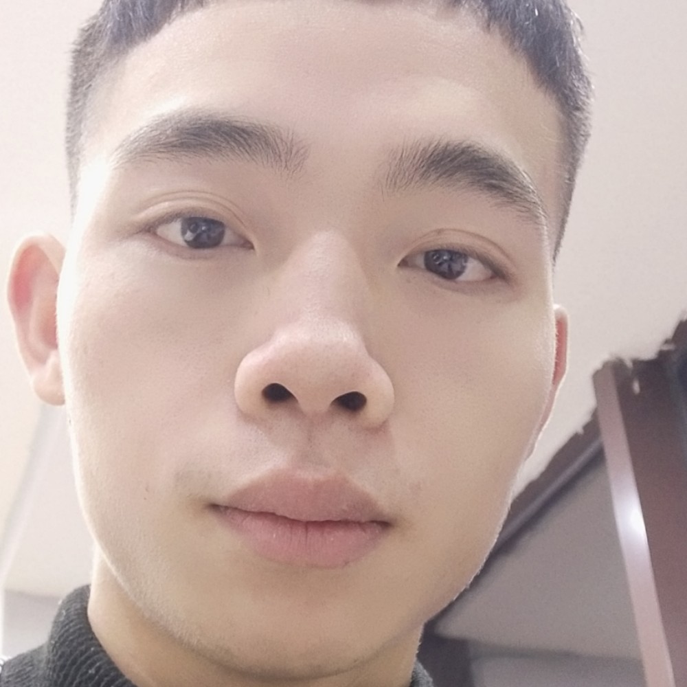 冷傲扯玫瑰的照片