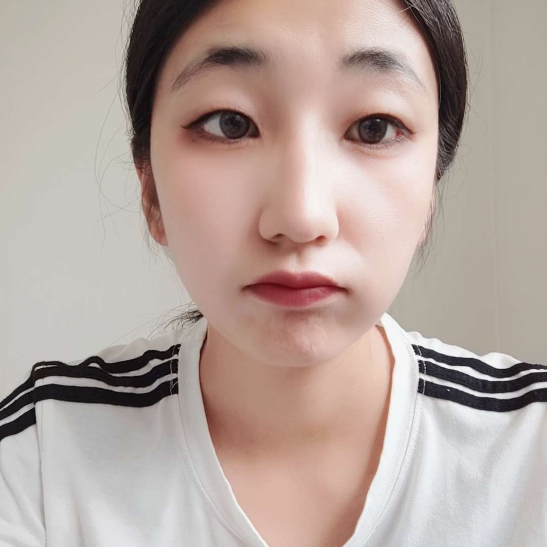 含蓄演变黄豆的照片