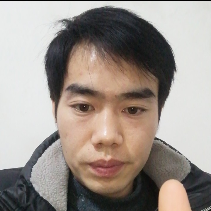 朴素就洛尘的照片