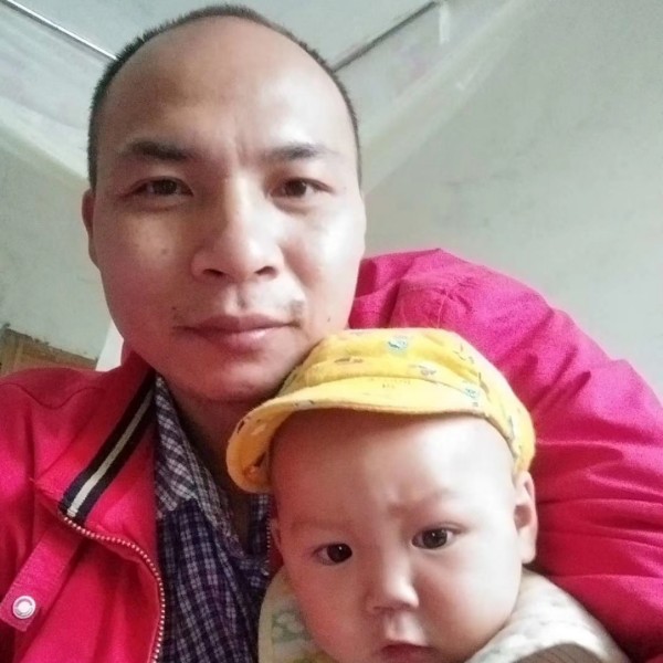 李孝坡的照片