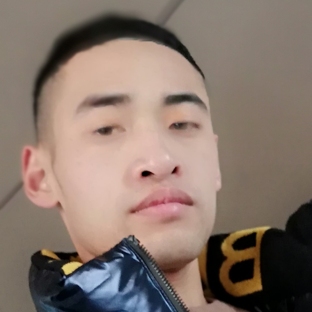 火星上深拥微笑的照片