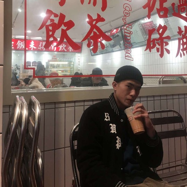 划水巨兽的照片