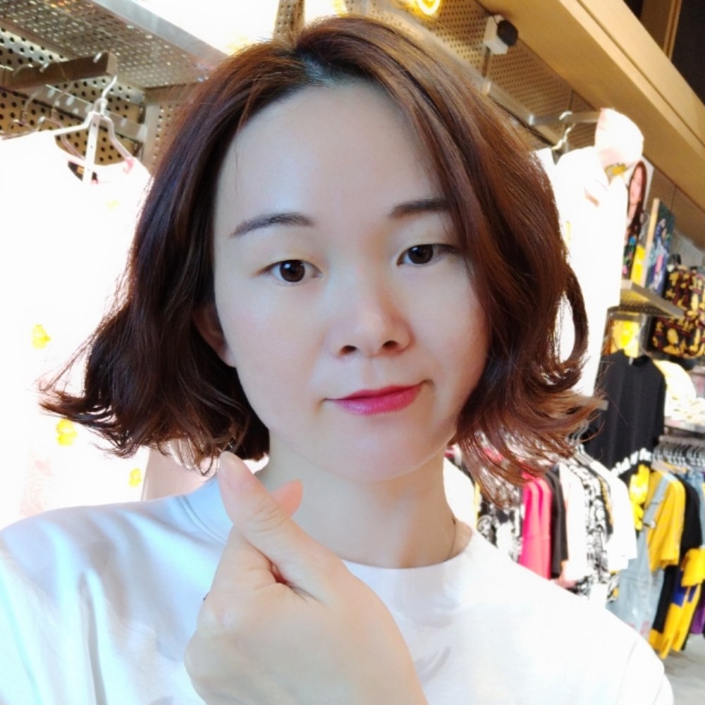 吴er玲的照片