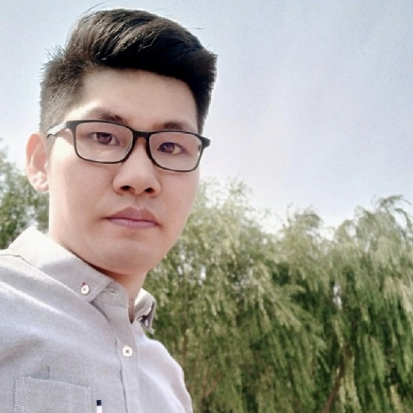 简单的笑的照片