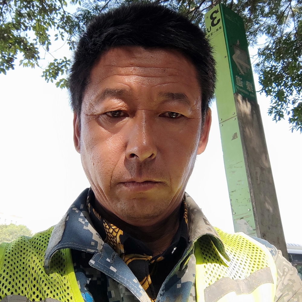 爆米花闻老实的照片