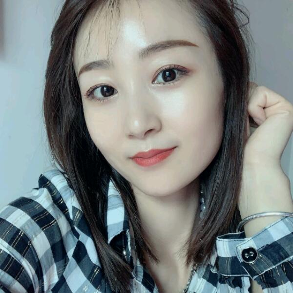 裙子迎如意的照片