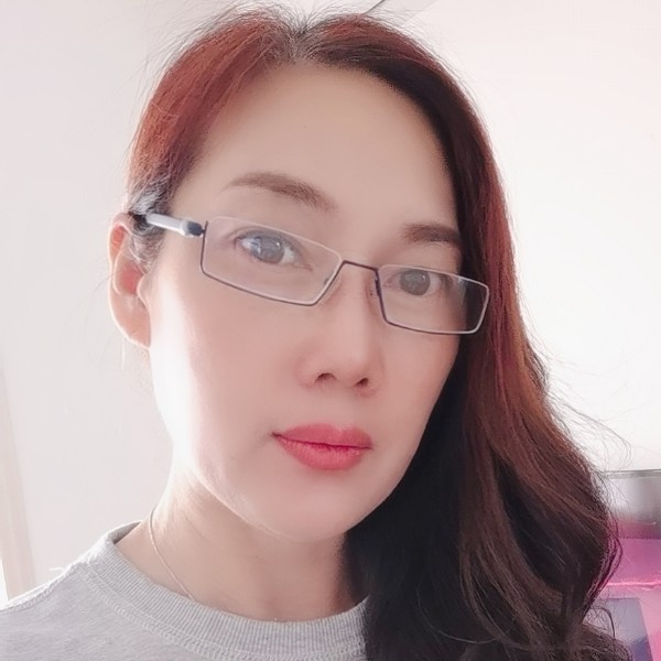 微笑和盼望的照片